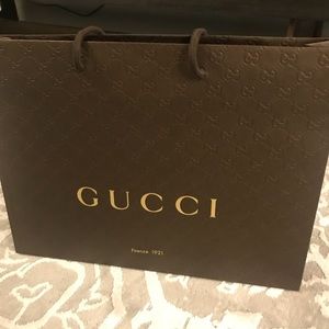 Gucci shopping bag